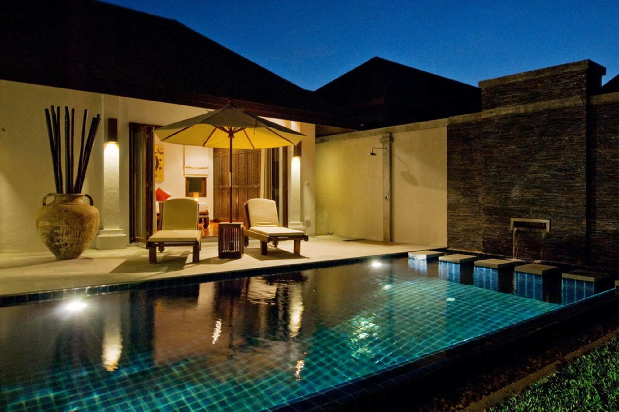 Villa Kama Rawai Extérieur photo
